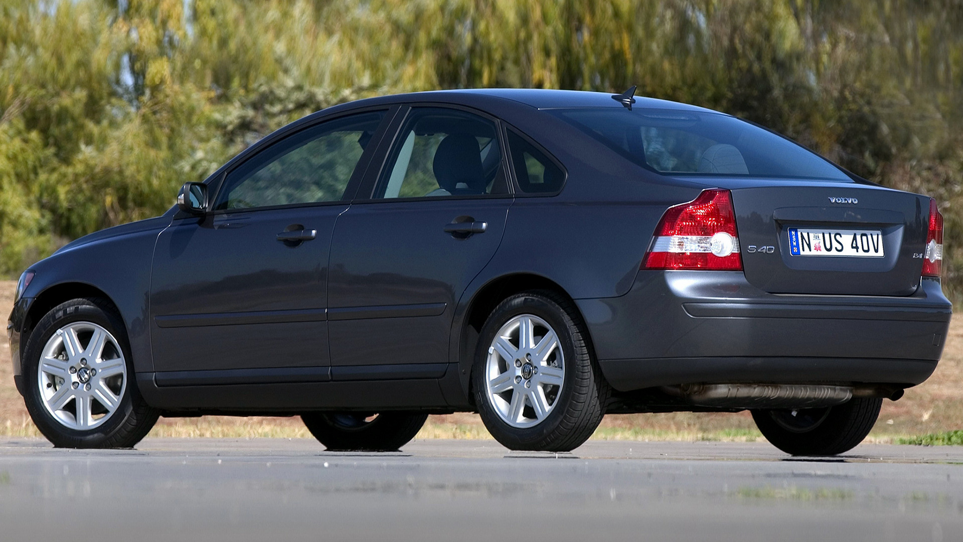 Volvo s40 2004 год