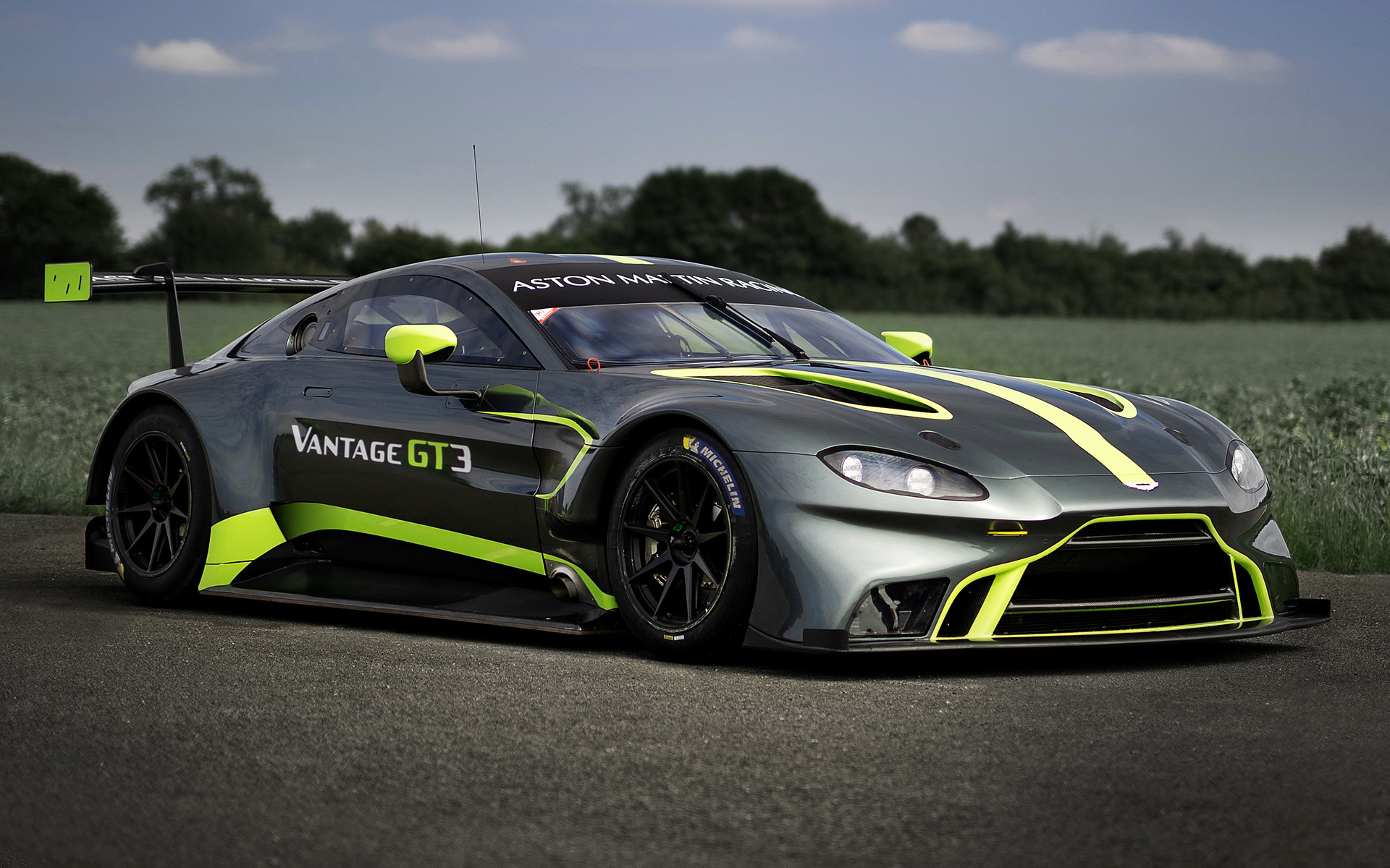 2022 Aston Martin Vantage GT3 Wallpapers and HD Images 
