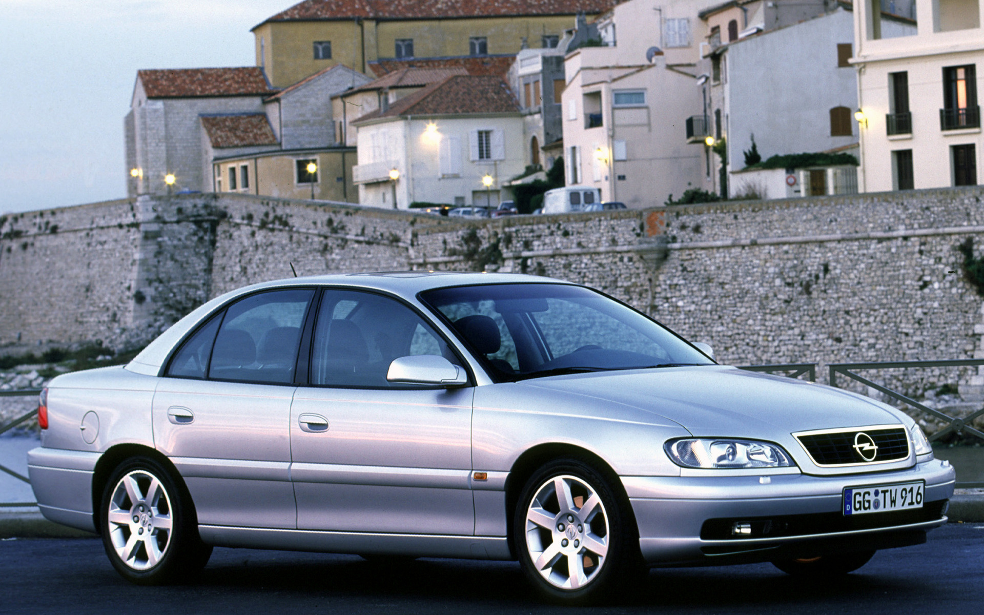 Машина омега б. Опель Омега 2000. Opel Omega b 2000. Opel Omega 5. Opel Omega b 2003.