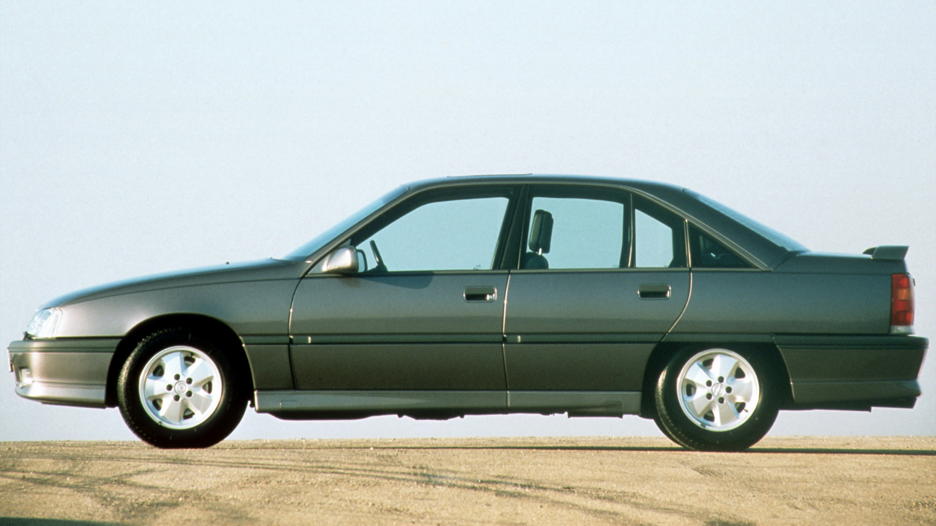 Opel Omega 3000