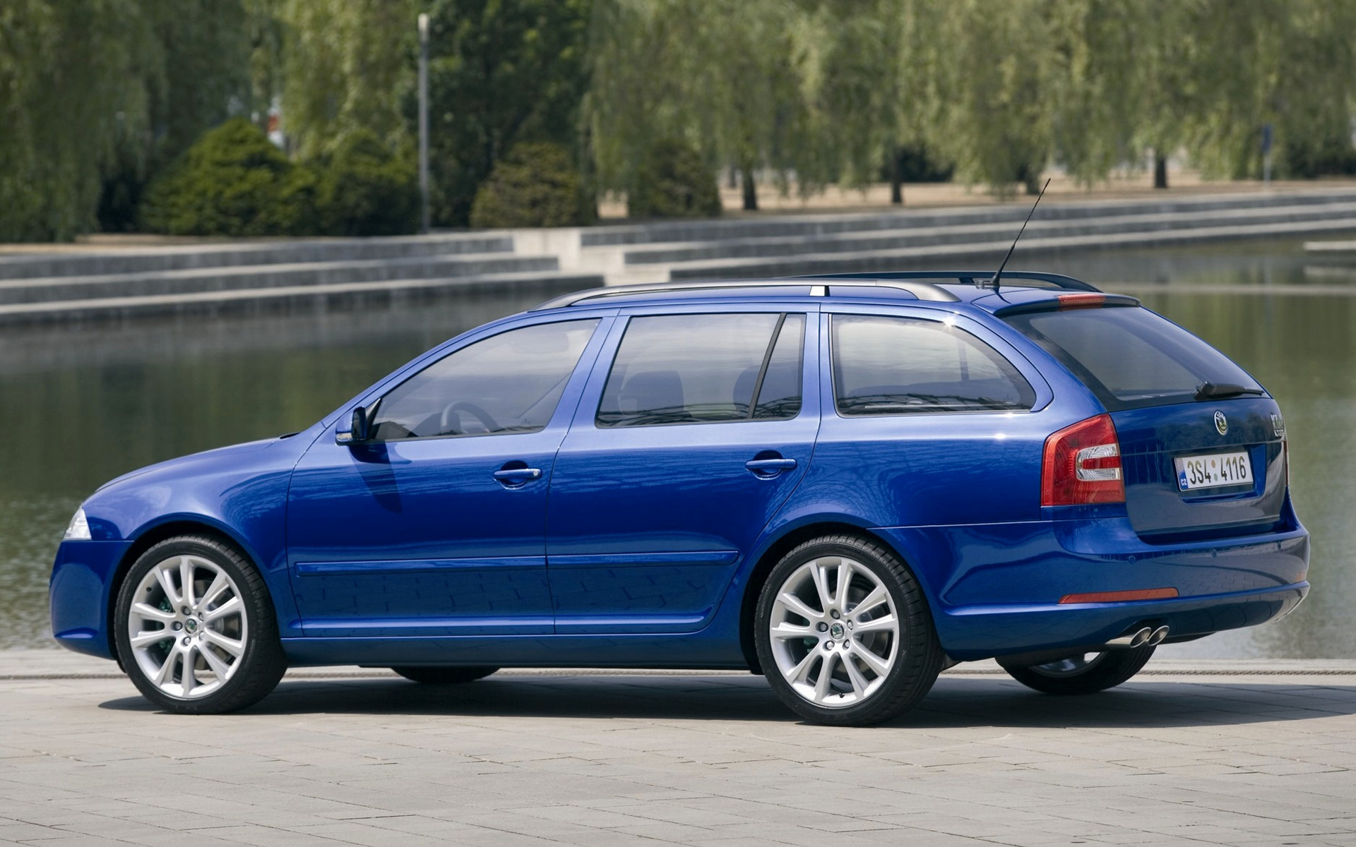 Шкода универсал 2008. Skoda Octavia a5 RS Combi. Skoda Octavia Combi 2004. Shkoda Octavia Combi. Skoda Octavia a5 RS универсал.