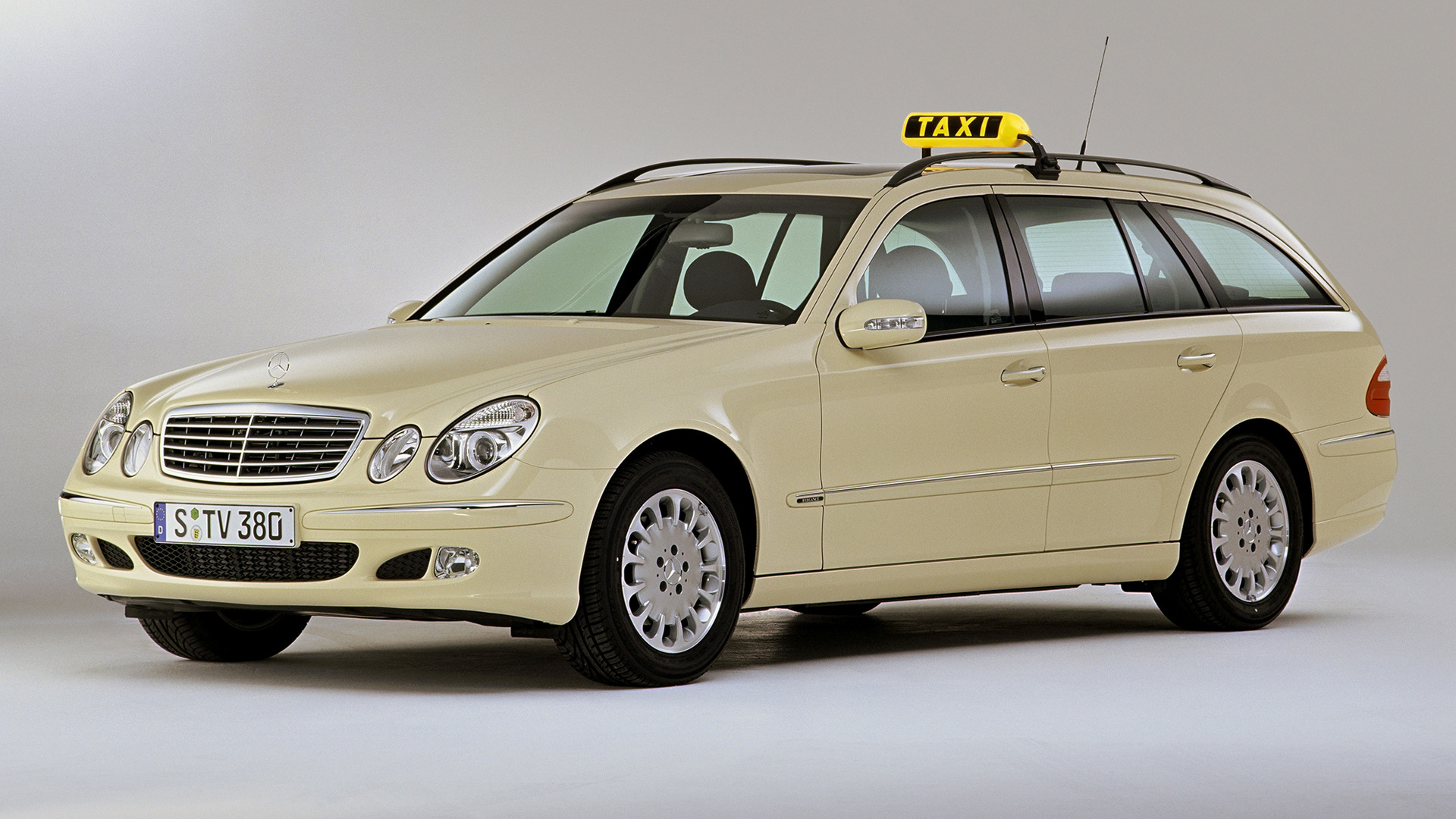 Mercedes-Benz E-Class Estate Taxi (2003) Wallpapers and HD ...