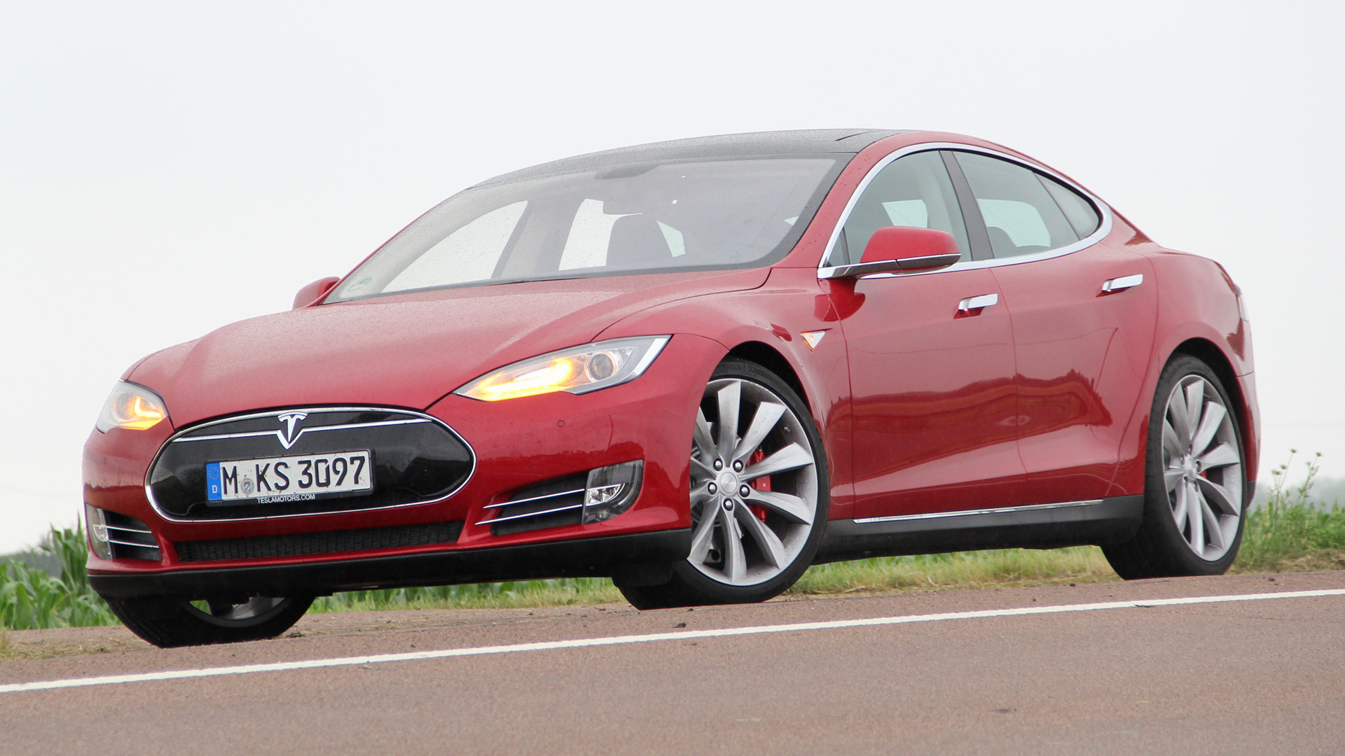 Tesla model s p85
