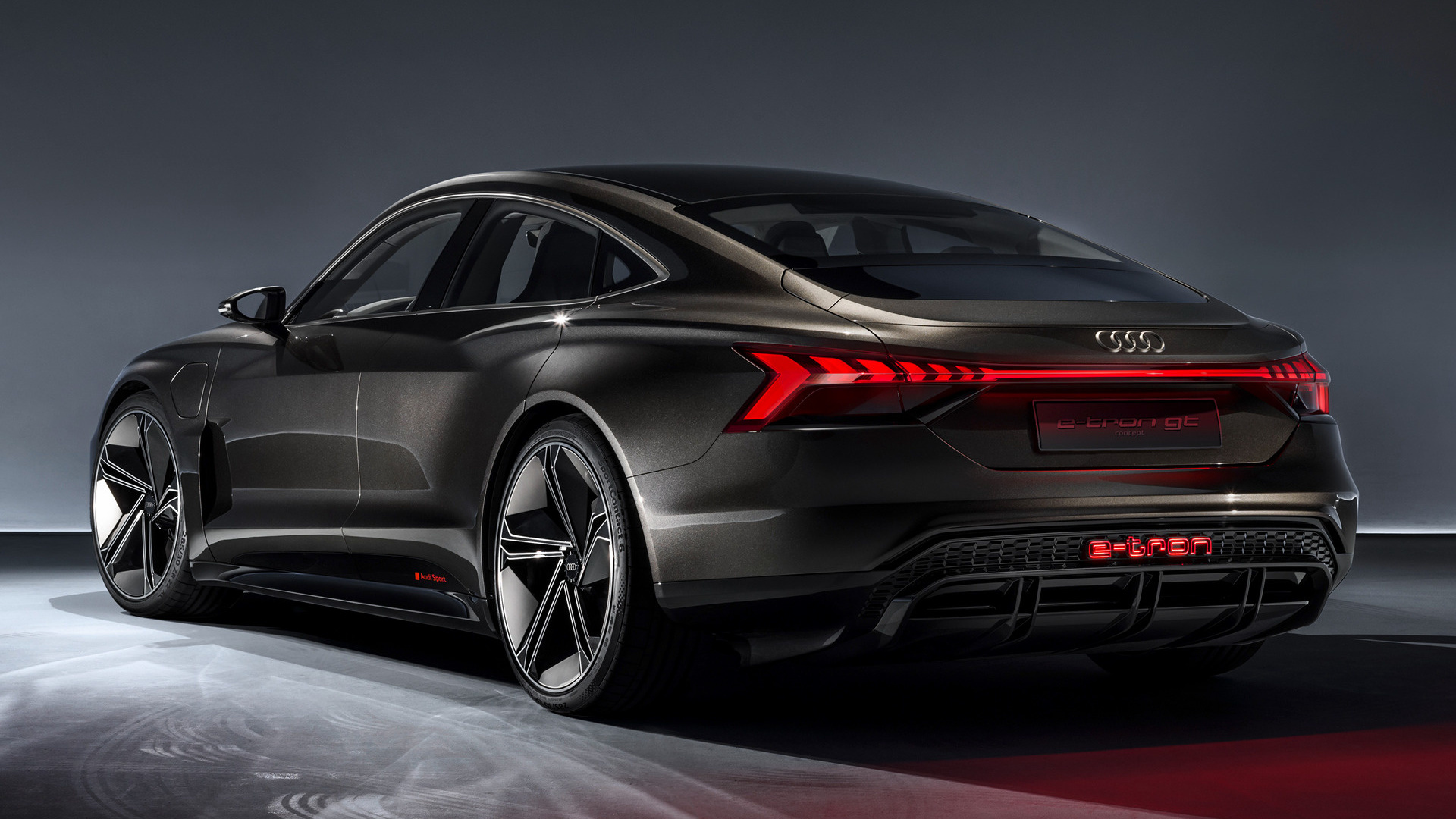 The Future Of Luxury Driving: The 2018 Audi E Tron GT Concept