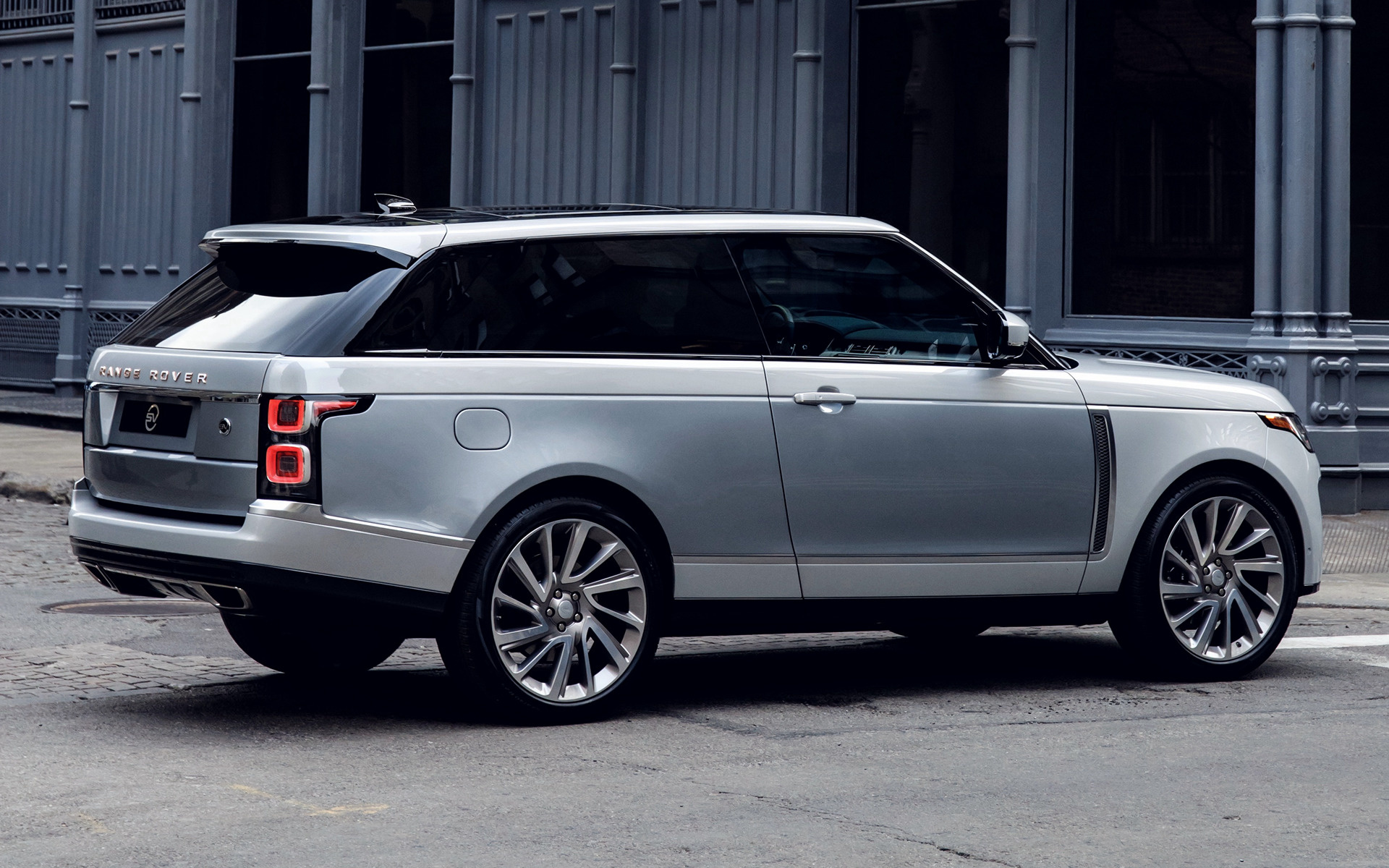 2022 Range Rover SV Coupe US Wallpapers and HD Images 