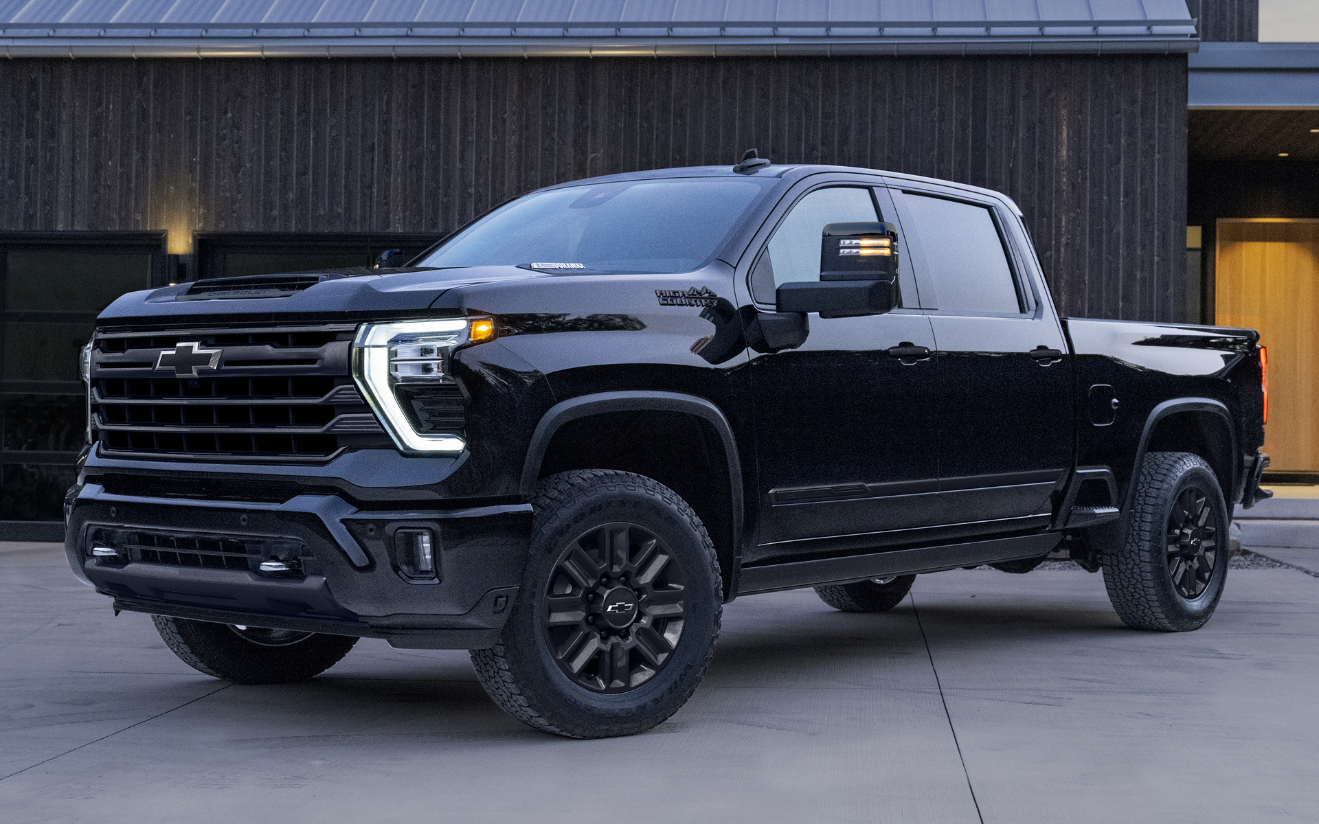 2024 Chevrolet Silverado 2500 HD High Country Crew Cab Midnight Edition