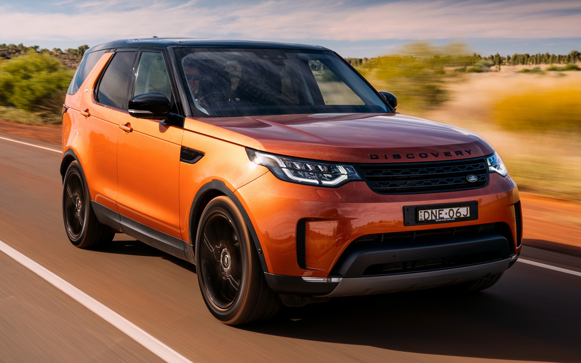 Ровер дискавери 2017. Ленд Ровер Дискавери 2017. Land Rover Discovery 5. Рендж Ровер Дискавери 5 2017. Ленд Ровер Discovery 2017.