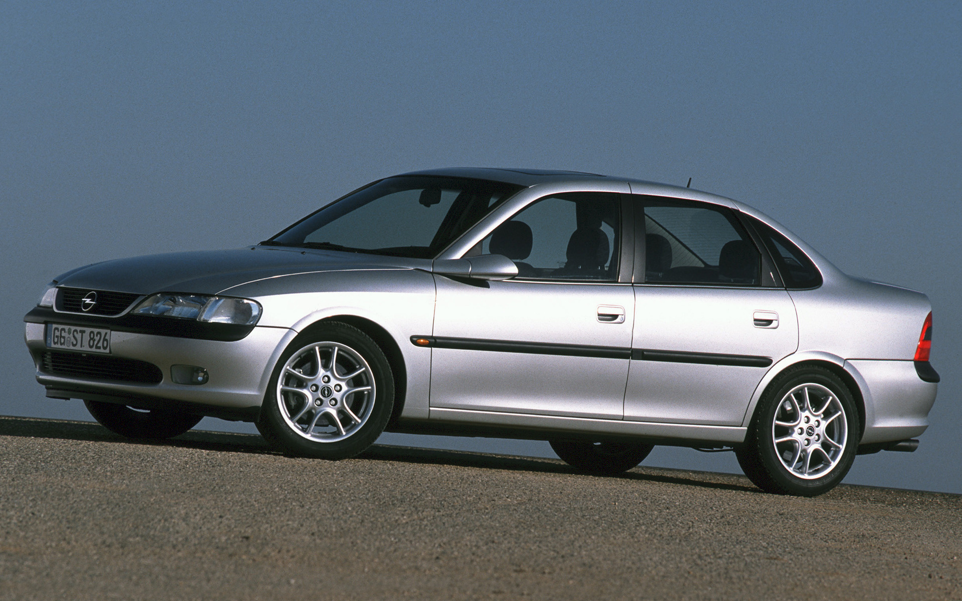 Новый опель вектра б. Opel Vectra 1999 седан. Opel Vectra b sedan. Opel Vectra b 1995 - 2000 седан. Opel Vectra b 2002.