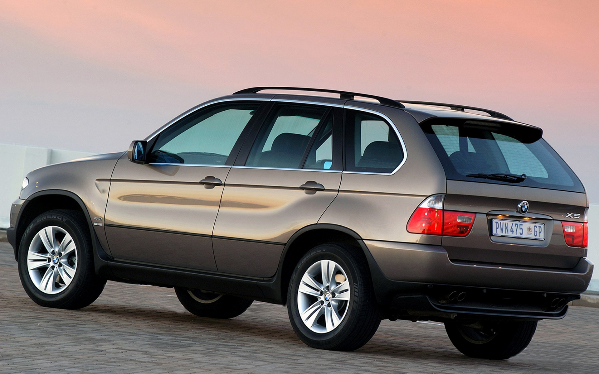 Bmw x5 2003. BMW e53. BMW x5 1 поколение. БМВ х5 первое поколение. BMW x5 1999-2013.