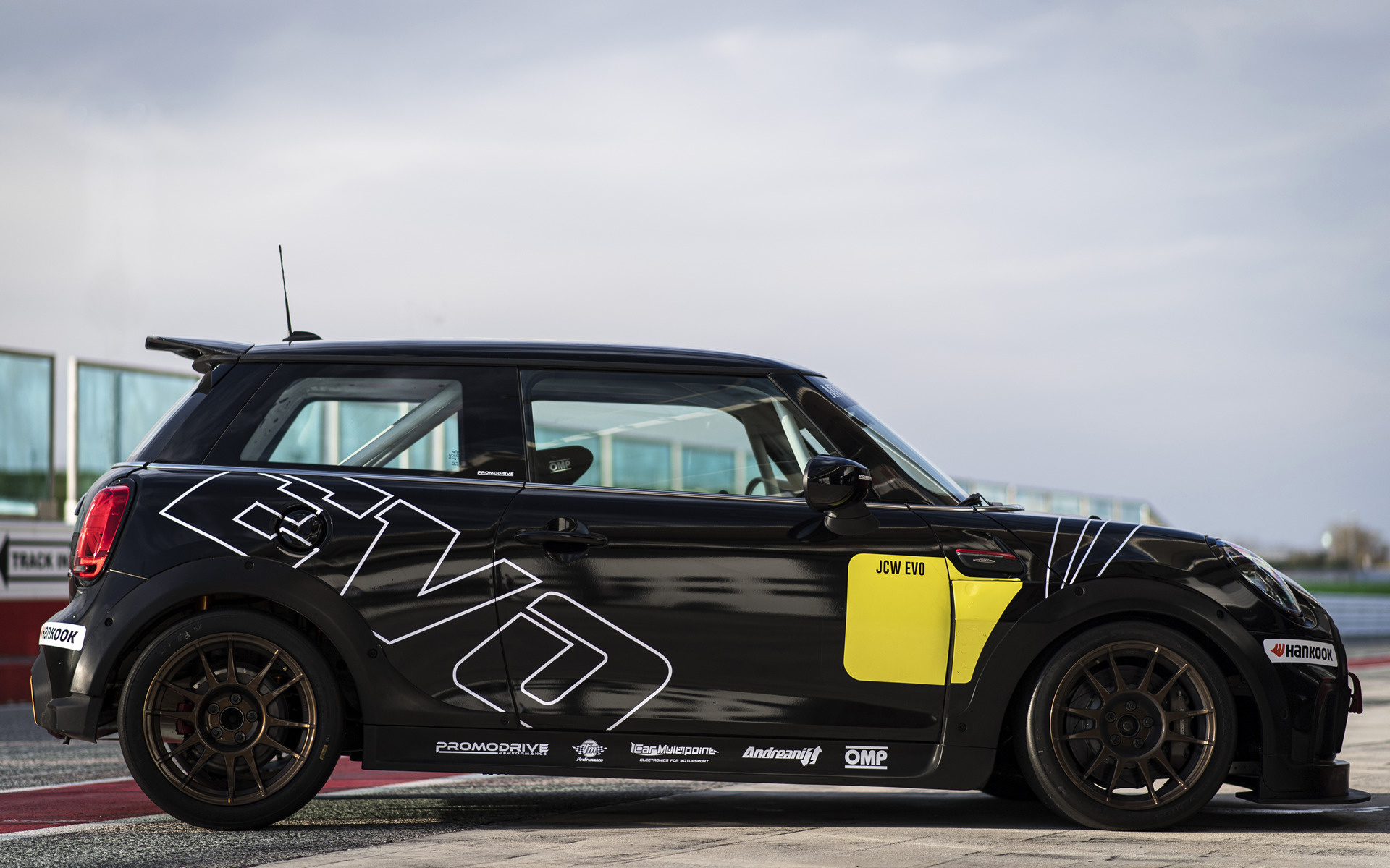 Mini John Cooper Works Challenge: Rennzwerg mit 210 PS - Bilder - Neuheiten  - FOCUS online