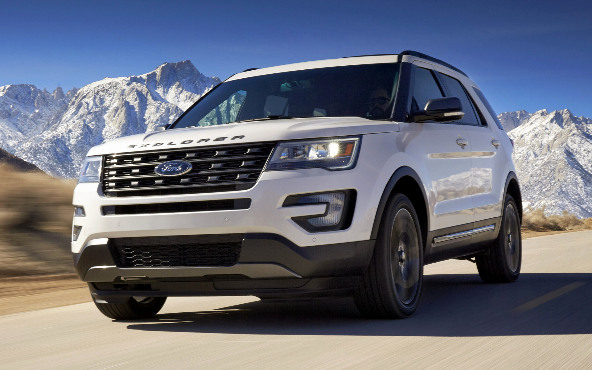 2022 Ford Explorer XLT Sport Appearance Package 