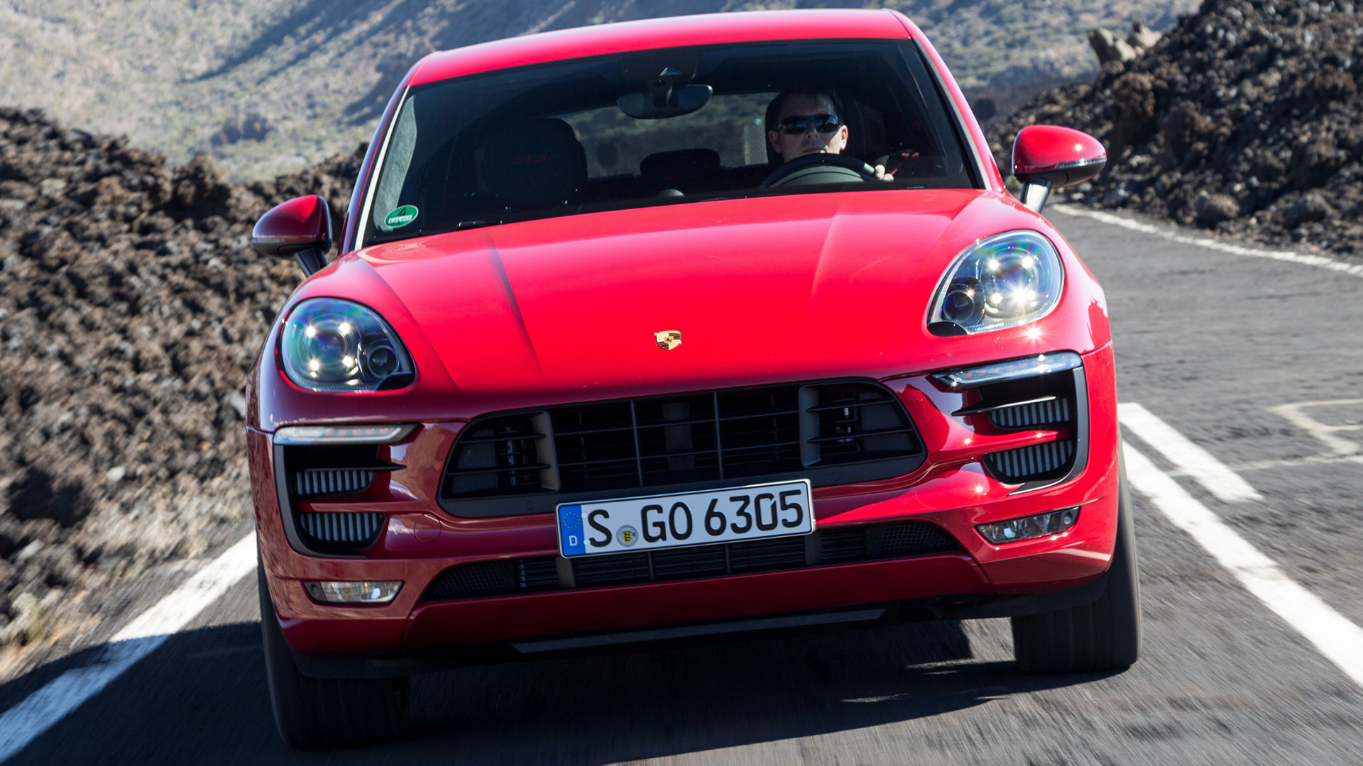 Porsche macan gts hi-res stock photography and images - Alamy