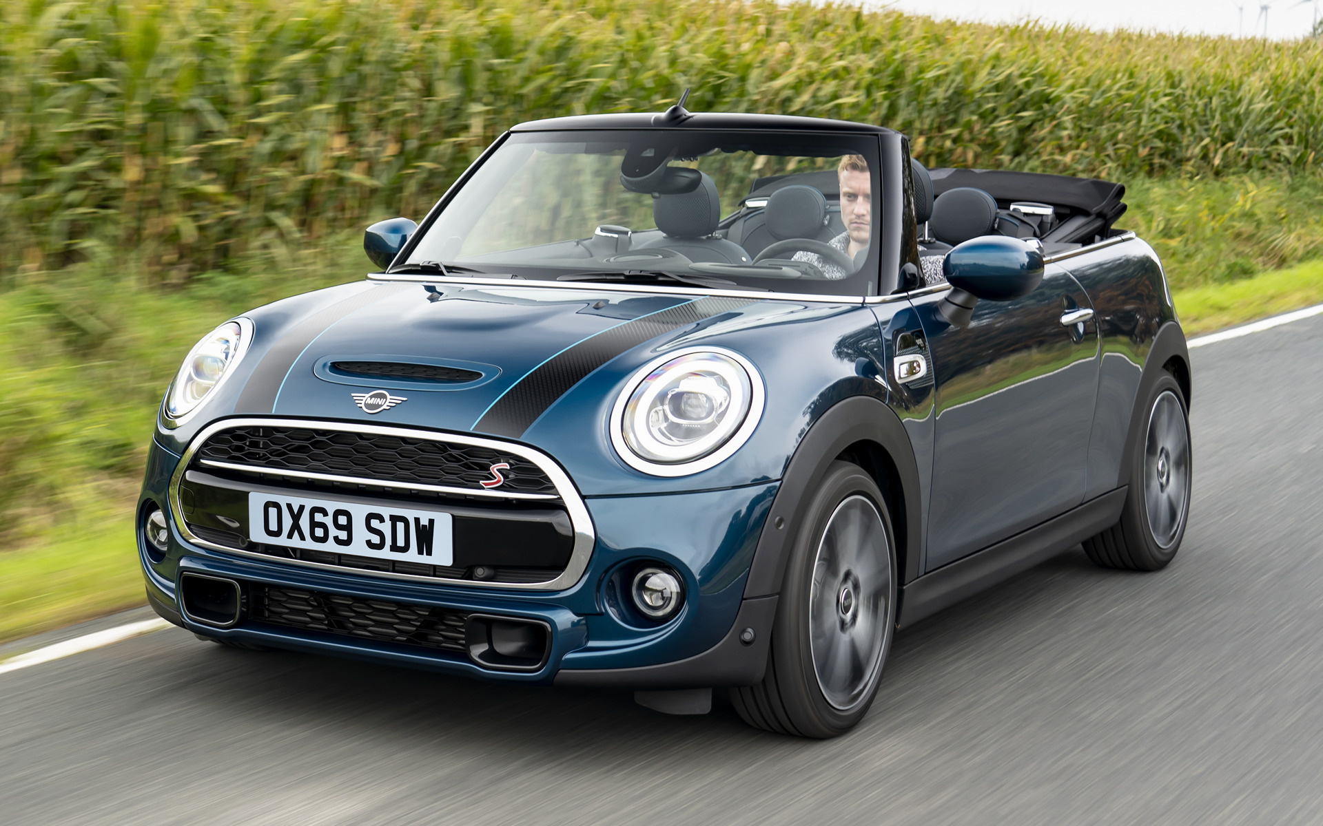 Mini Cooper S Cabrio Sidewalk Wallpapers And Hd Images Car Pixel | Hot ...