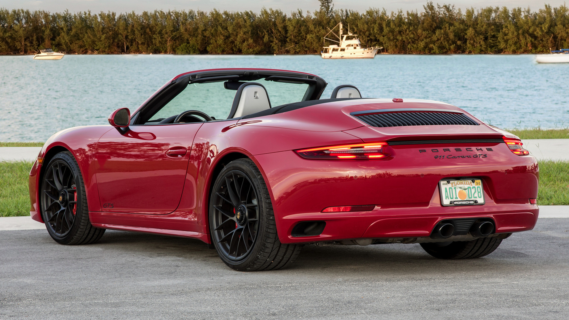Porsche 911 Carrera GTS Cabriolet (2018) US Wallpapers and HD Images