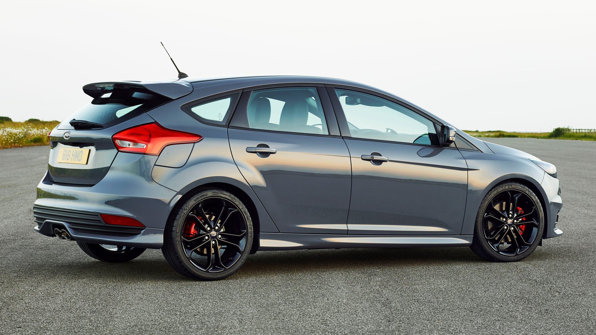 2014 Ford Focus ST - Wallpapers and HD Images | Car Pixel
