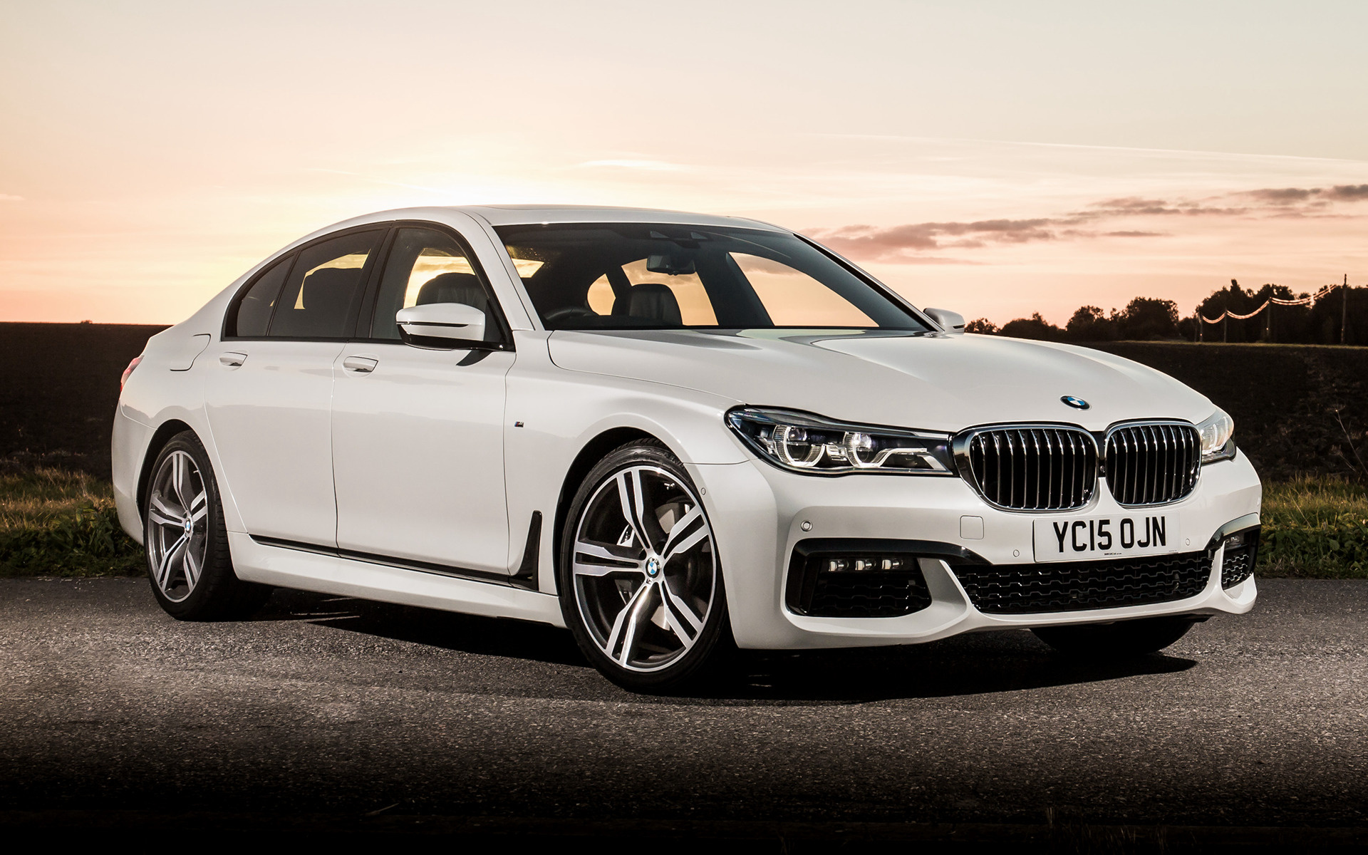 2015 BMW 7 Series M Sport (UK) - Wallpapers and HD Images | Car Pixel